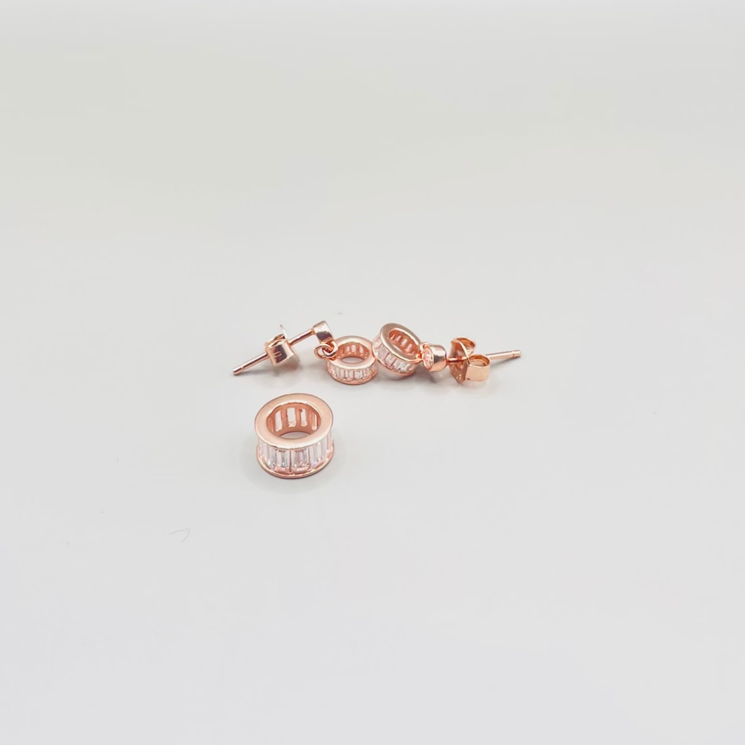 Rose Gold 925 Silver Circle Pendant & Earrings Set