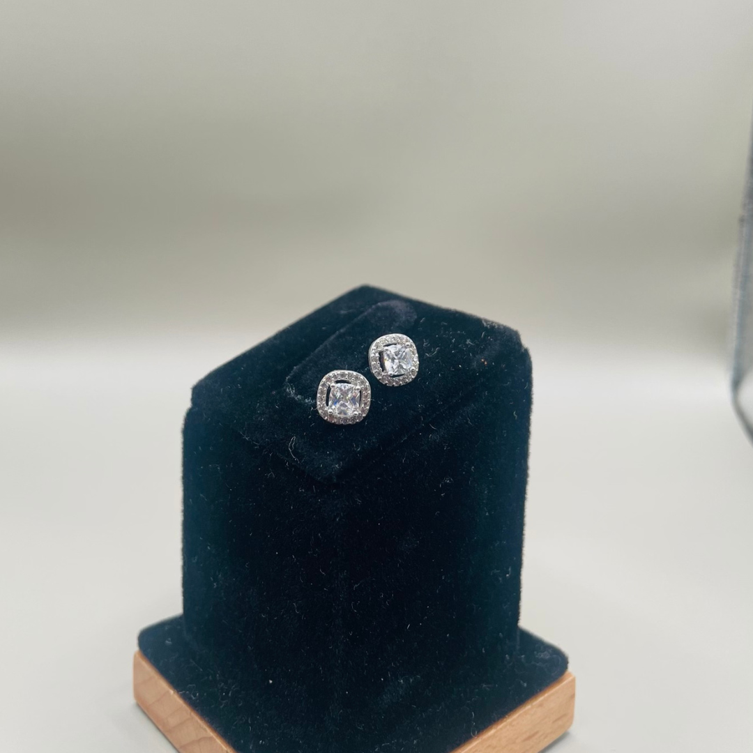 925 Silver Diamond Shaped Earrings